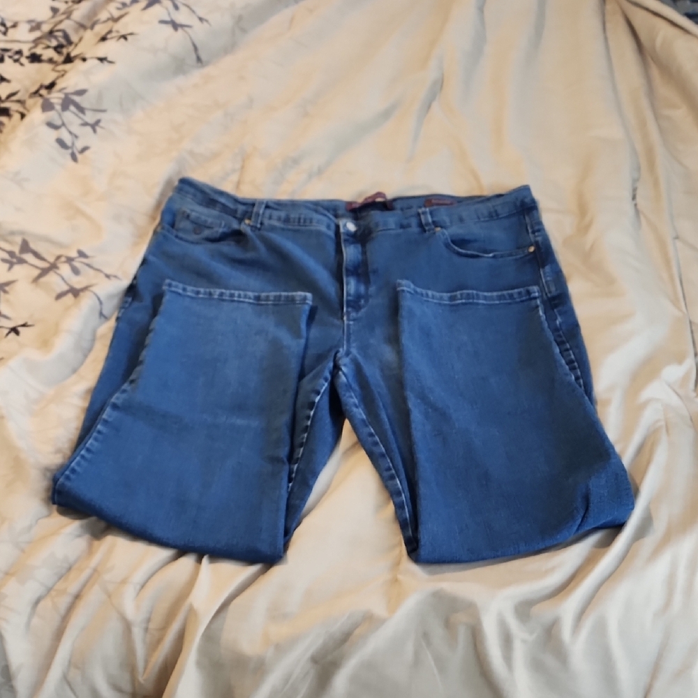 Gloria Vanderbilt Denim Straight Leg Jeans